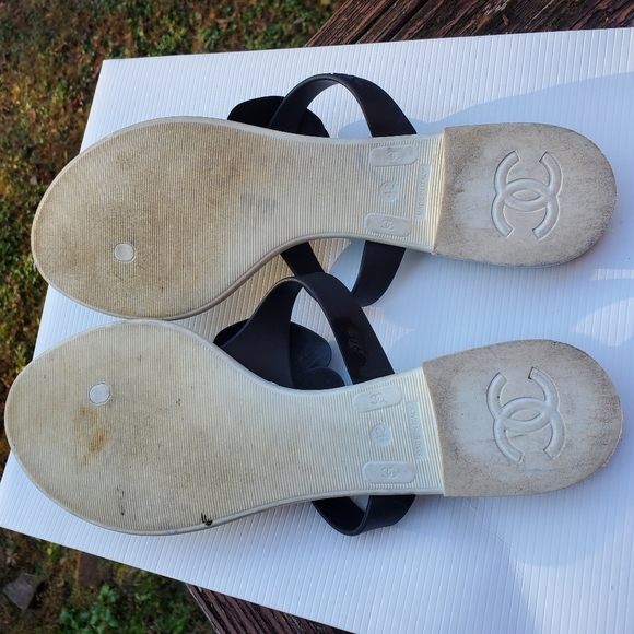 Chanel Black Camellia Jelly Thong Sandals Size 11 - Picture 10 of 13